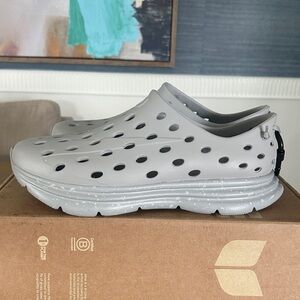 Kane revive shoes -Stone 14